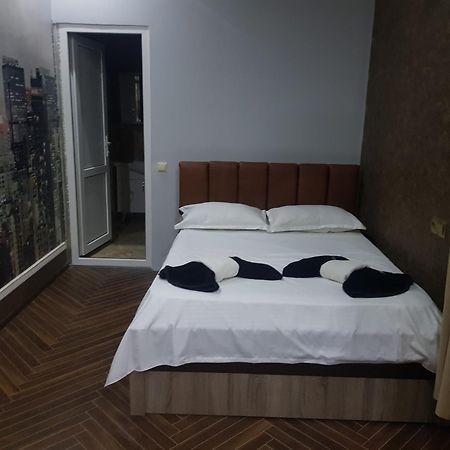 Гостевой Дом Поти Appartement Buitenkant foto