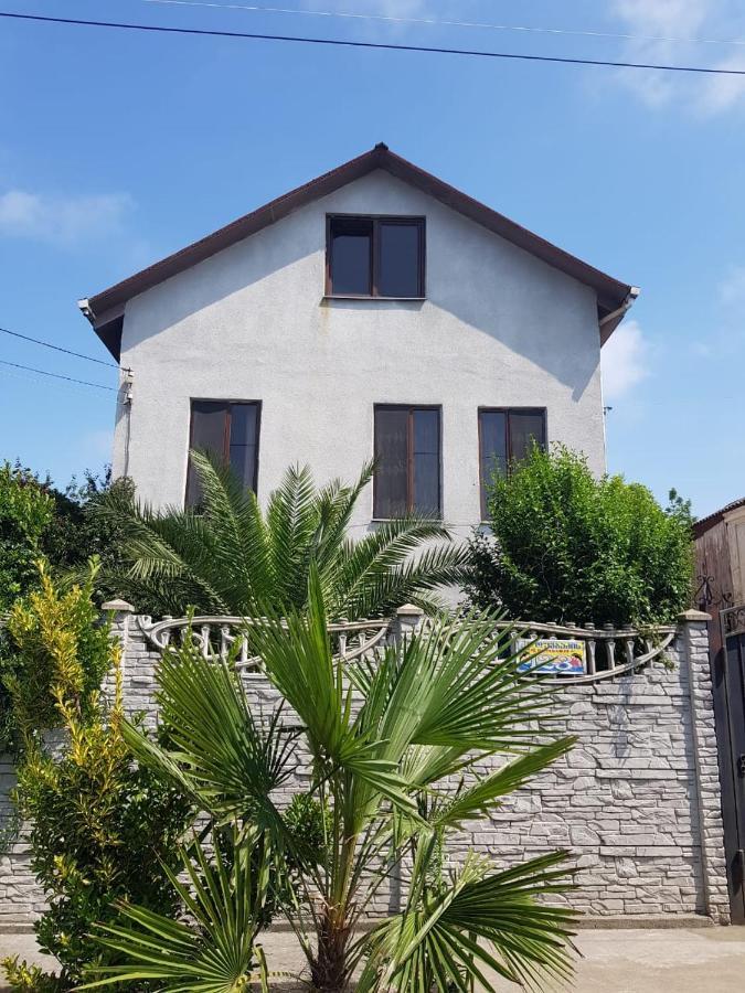Гостевой Дом Поти Appartement Buitenkant foto
